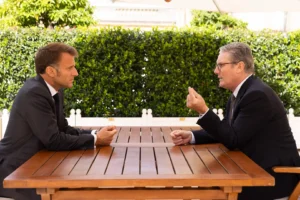 El Primer Ministro Keir Starmer se reune con el Presidente Emmanuel Macron.