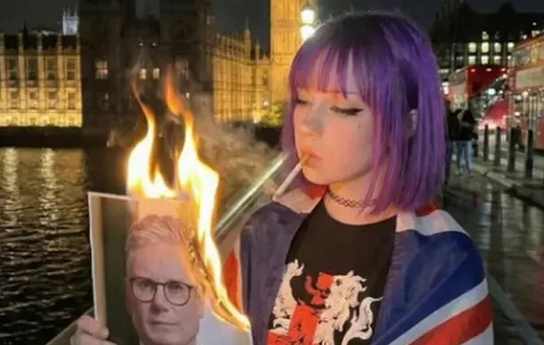 Ilustración generada por IA con Grok que representa el meme “Amelia” asociado a la extrema derecha en Reino Unido