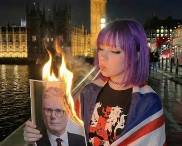 Ilustración generada por IA con Grok que representa el meme “Amelia” asociado a la extrema derecha en Reino Unido