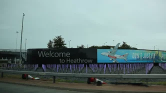 Aeropuerto de Heathrow (LHR) Entrada Principal en el Gran Londres, Inglaterra, Reino Unido.