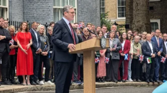 Keir Starmer pronuncia su primer discurso como Primer Ministro desde Downing Street.
