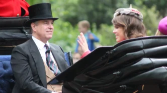 Andrew Mountbatten-Windsor, ex Duque de York con su hija en 2012