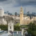 Palacio de Westminster (Casas del Parlamento) visto desde la cúpula del Methodist Central Hall, Londres, Reino Unido.