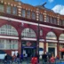 Vista frontal estación de metro de Camden Town en Londres.