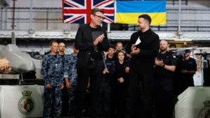 El Primer Minstro Andy Burnham y el Presidente de Ucrania Zelenskyy