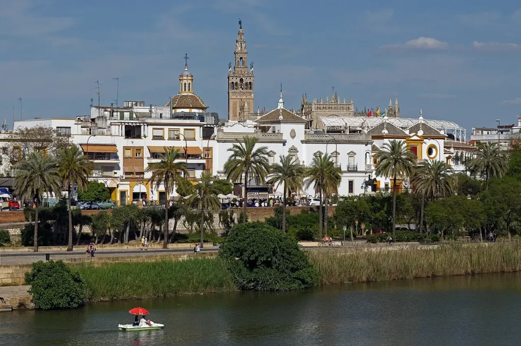 The Guadalquivir embankment in Seville. Paseo Alcalde Marques del Contadero