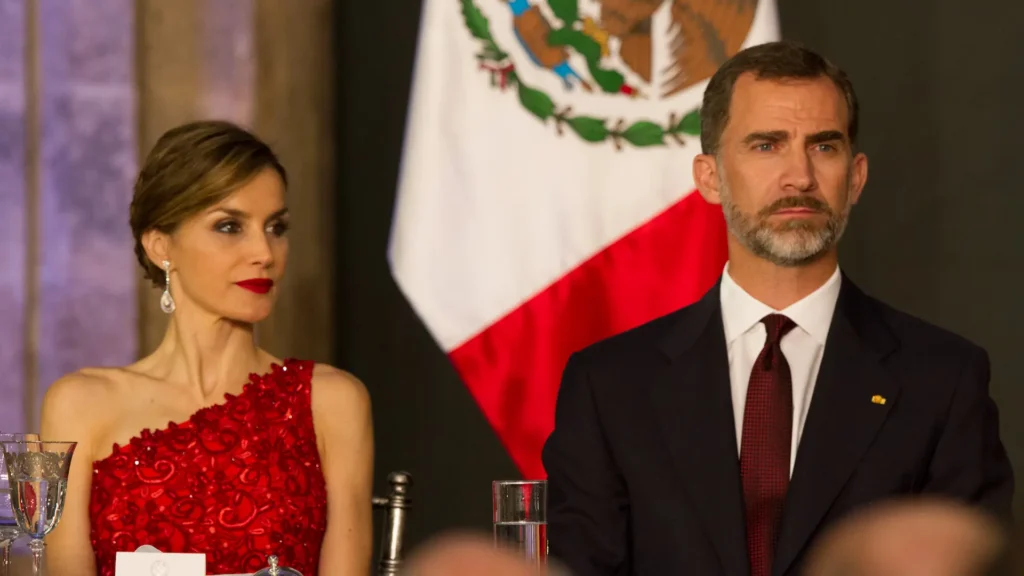 Their Majesties the King and Queen of Spain, Felipe VI and Letizia, at the dinner in their honor held at the National Palace in Mexico City on June 29, 2015.