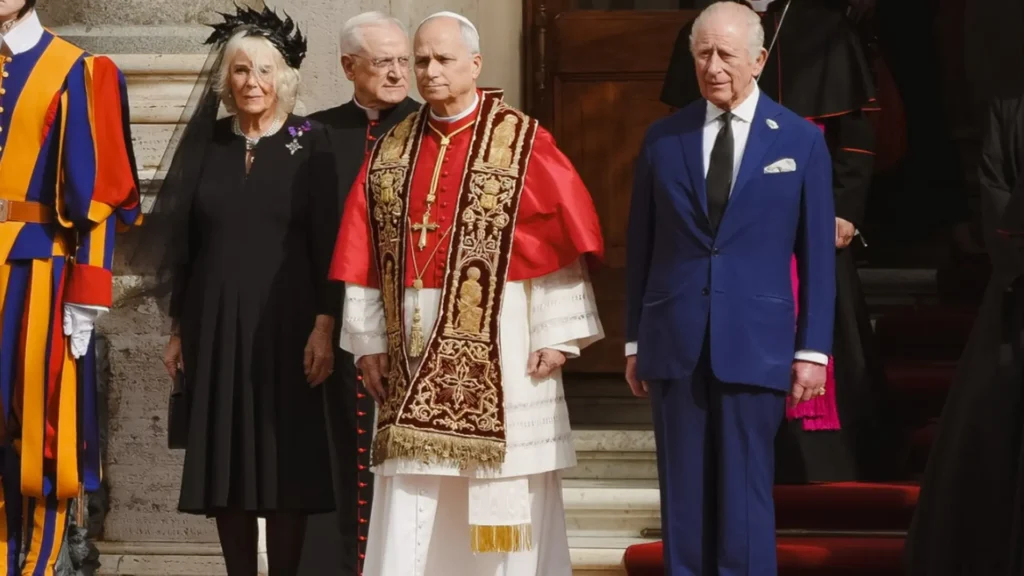 23/10/2025. Vatican City, Italy. Foreign Secretary Yvette Cooper accompanies King Charles III on state visit to Vatican City. Picture by Ben Dance / FCDO