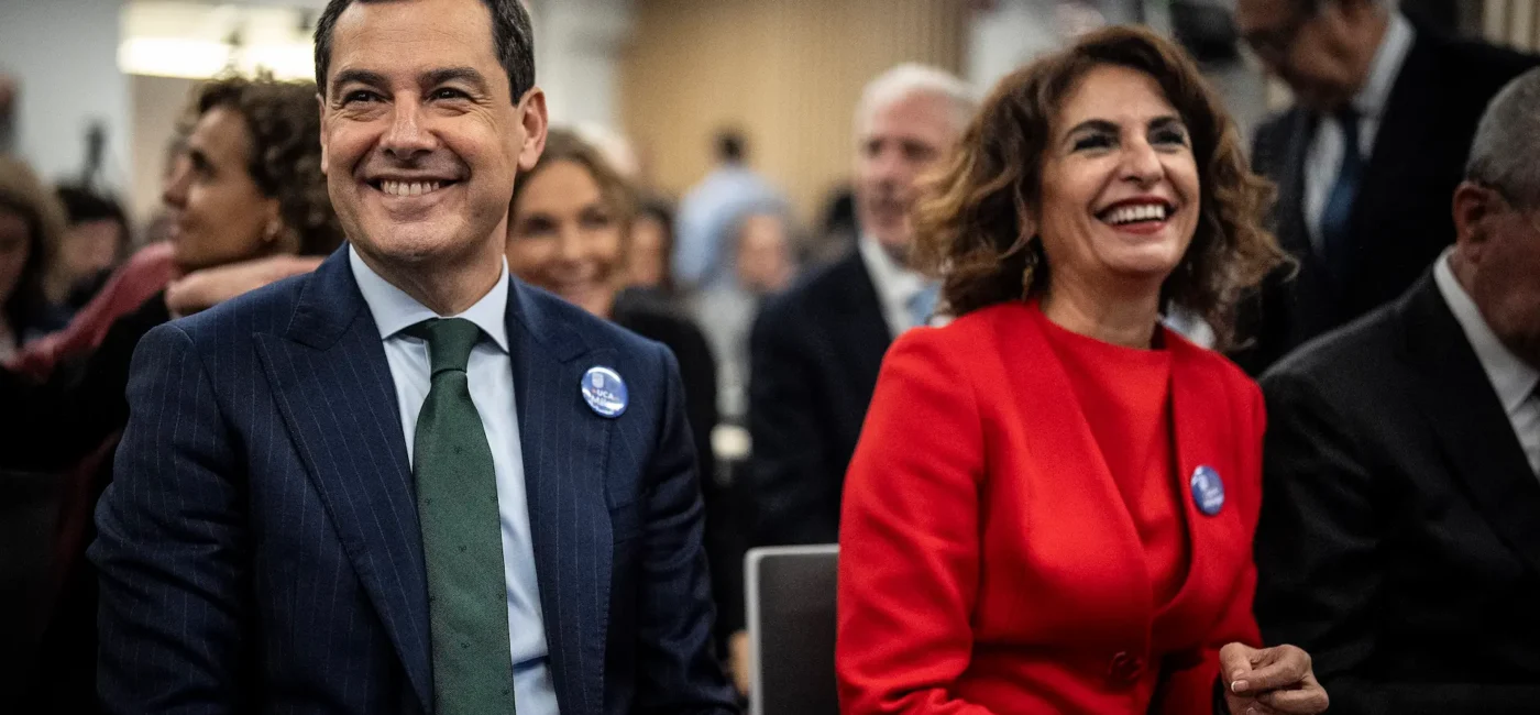 Picture of Juanma Moreno and María Jesús Montero together