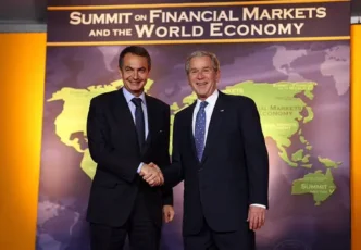 President George W. Bush welcomes Spain's President Jose Luis Rodriguez Zapatero
